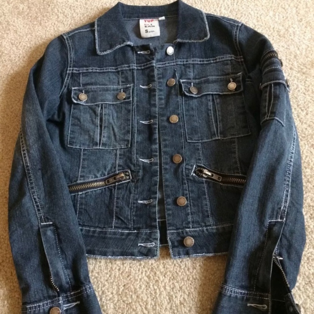 Dark Faded Cropped Jean Jacket Pockets Zippers